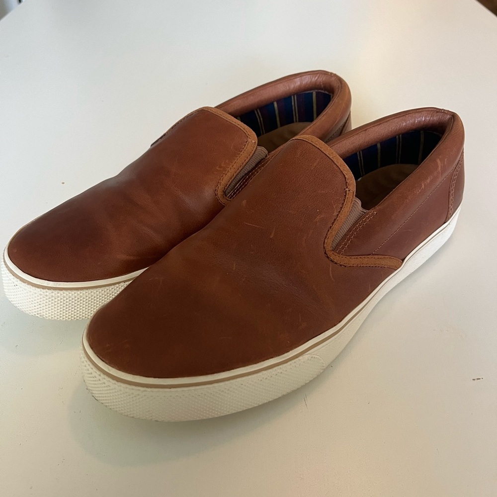 Used Sperry shoes size 11